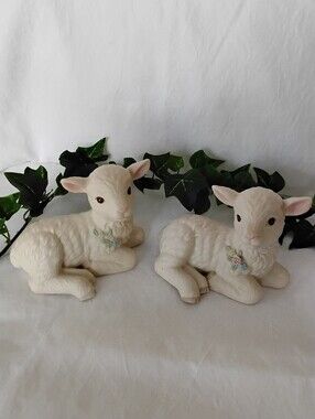 Vtg Pair of Ceramic Lamb Figurines By Homco Off-White with Pastel Flower Collar